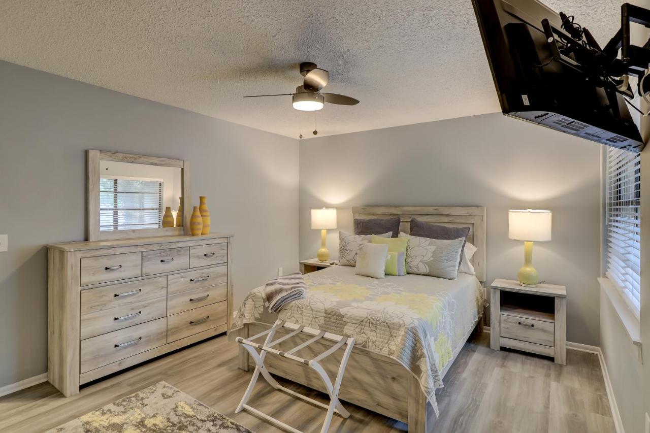 #111 Elaborate Condo Ideal Location 2Brm/2 Parking Hilton Head Island Exteriör bild