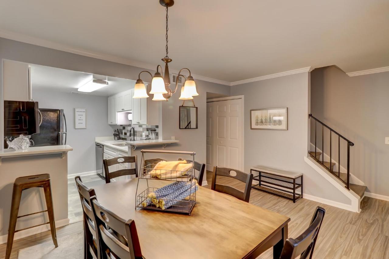 #111 Elaborate Condo Ideal Location 2Brm/2 Parking Hilton Head Island Exteriör bild